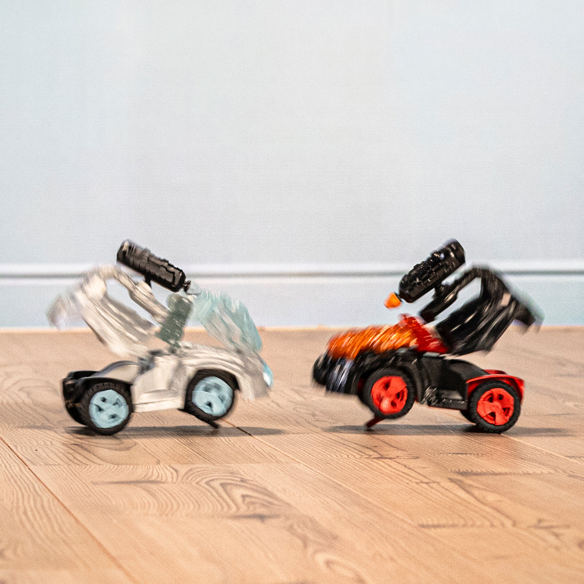 Lava-Crashmobil mit Mini Creature