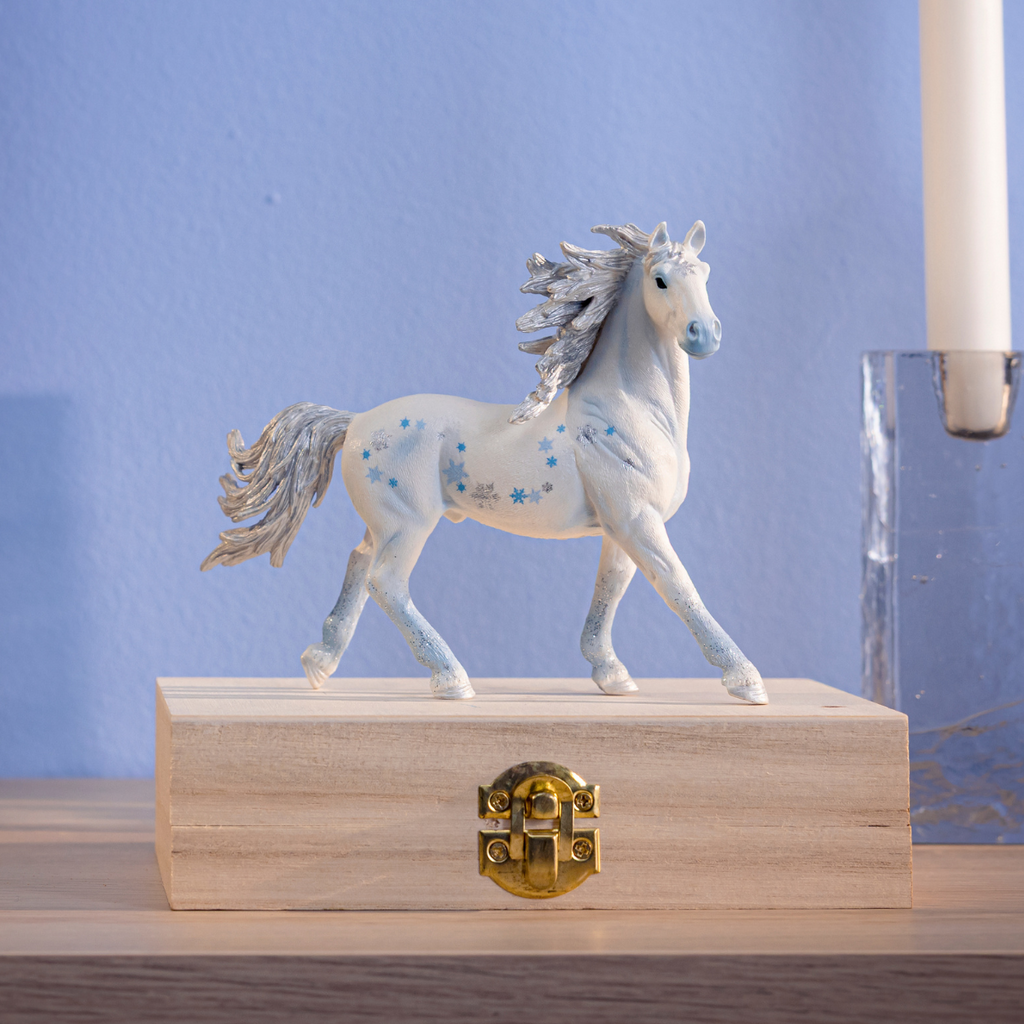 Schleich Love Limited Edition Horse main image 0